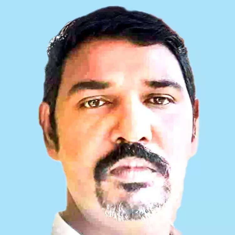 വാ​ഹ​നാ​പ​ക​ട​ത്തി​ൽ പ​രി​ക്കേ​റ്റ യു​വാ​വ് മ​രി​ച്ചു