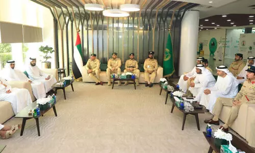 35 വ​ർ​ഷം സേ​വ​നം ചെ​യ്ത​വ​ർ​ക്ക്​ ആ​ദ​ര​വു​മാ​യി ദു​ബൈ പൊ​ലീ​സ്​