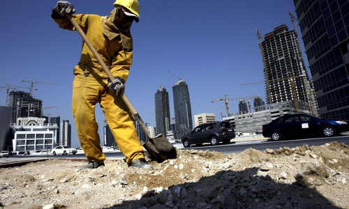 അ​ന​ധി​കൃ​ത തൊ​ഴി​ലാ​ളി​ക​ൾ പി​ടി​യി​ൽ