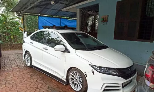 തീ തുപ്പും കാർ, വിറകും കത്തിക്കാം; പക്ഷേ പിഴയടച്ച്​ കീശ കാലിയാവും