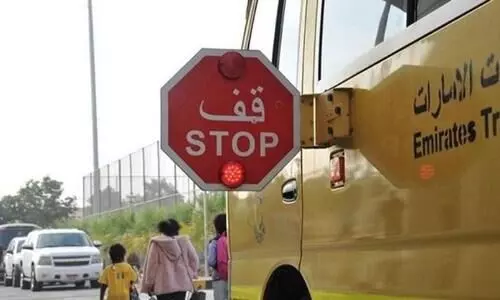 ഗ​താ​ഗ​ത നി​യ​മ​ലം​ഘ​നം; ശി​ക്ഷ ഓ​ര്‍മി​പ്പി​ച്ച് അ​ബൂ​ദ​ബി പൊ​ലീ​സ്