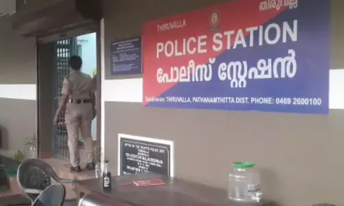 ട്രാന്‍സ്‌ജെന്‍ഡറിനോട് അപമര്യാദയായി പെരുമാറിയ എസ്‌.ഐയെ സ്ഥലം മാറ്റി