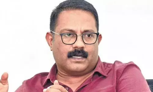 KM shaji