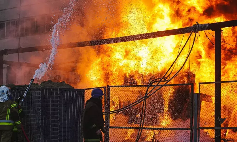 അടിയന്തരമായി യുക്രെയ്ൻ വിടണം; ഇന്ത്യൻ പൗരന്മാർക്ക് എംബസിയുടെ മുന്നറിയിപ്പ് അടിയന്തരമായി യുക്രെയ്ൻ വിടണം; ഇന്ത്യൻ പൗരന്മാർക്ക് എംബസിയുടെ മുന്നറിയിപ്പ്