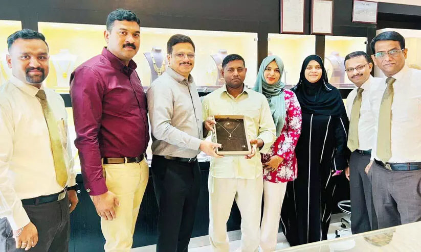 സീപേൾസ് ഗോൾഡ് ആൻഡ് ഡയമണ്ട് ജ്വല്ലറി നറുക്കെടുപ്പ് വിജയികളെ പ്രഖ്യാപിച്ചു സീപേൾസ് ഗോൾഡ് ആൻഡ് ഡയമണ്ട് ജ്വല്ലറി നറുക്കെടുപ്പ് വിജയികളെ പ്രഖ്യാപിച്ചു