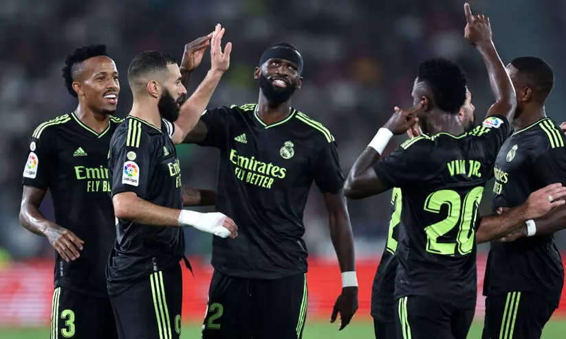 ഗോളടിച്ച് ബെൻസേമ; എൽചെയെ മൂന്നു ഗോളിന് തകർത്ത് റയലിന്റെ തേരോട്ടം ഗോളടിച്ച് ബെൻസേമ; എൽചെയെ മൂന്നു ഗോളിന് തകർത്ത് റയലിന്റെ തേരോട്ടം