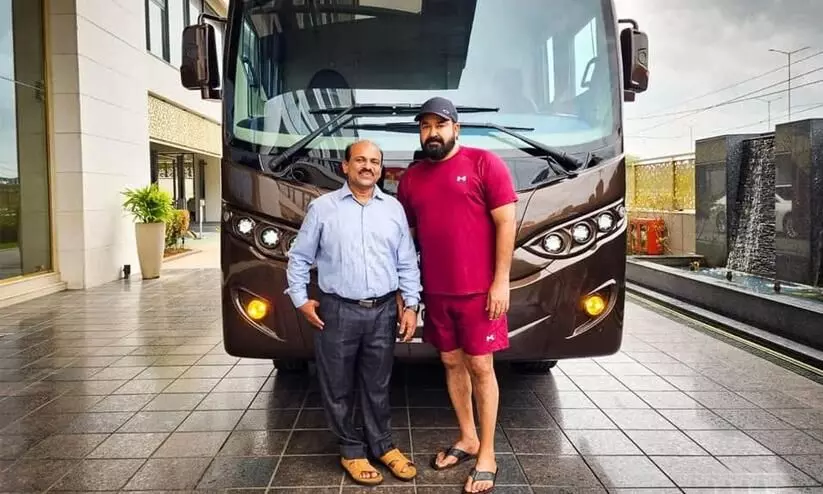 Mohanlal received the new caravan in person; A view of the moving palace can be seen