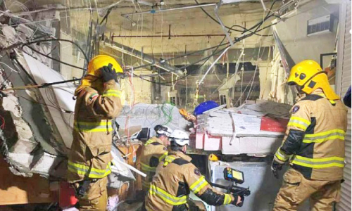 ഗ്യാസ് പൊട്ടിത്തെറിച്ച് കട തകർന്നു