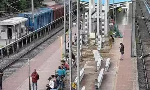 കണ്ണ്​ മുഴുവൻ ലാഭത്തിൽ; റെയിൽവേയിൽ ആളില്ലാതെ ​​3.12 ലക്ഷം ​കസേരകൾ