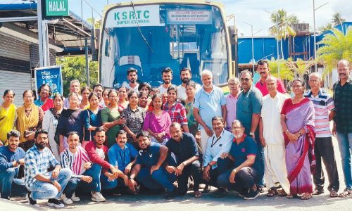 നൂറിൽ പാഞ്ഞ് ആനവണ്ടി വിനോദയാത്ര