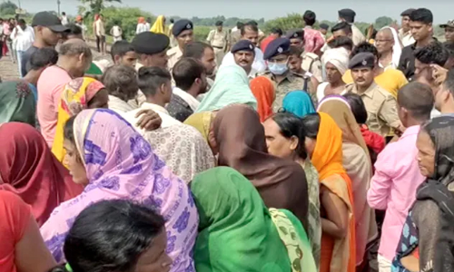 പരീക്ഷ ഹാളിലേക്കെറിഞ്ഞ തുണ്ടുകടലാസ് പ്രണയ ലേഖനമെന്ന് തെറ്റിദ്ധരിച്ചു; 12കാരനെ കൊന്ന് റെയിൽവേ ട്രാക്കിലെറിഞ്ഞു