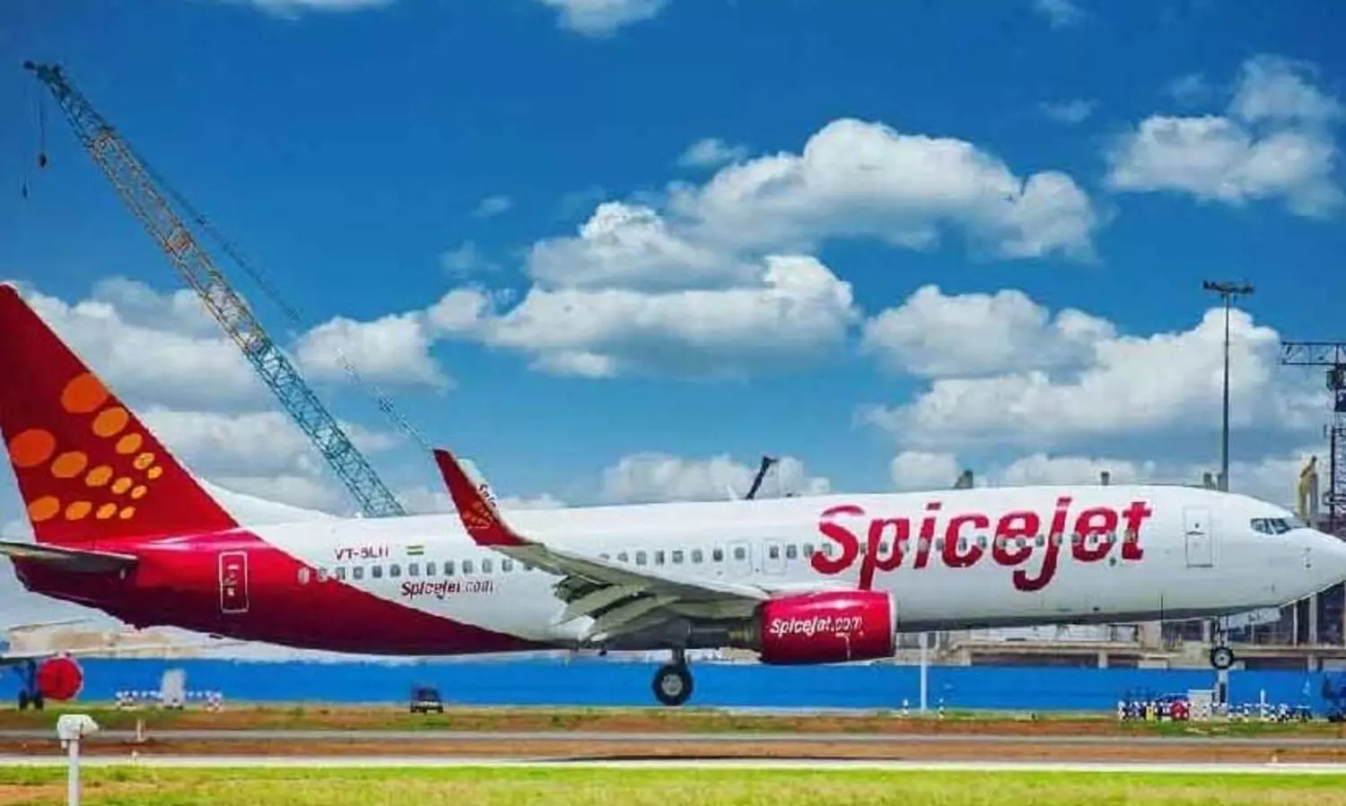 സ്‌പൈസ് ജെറ്റ് സർവിസുകൾക്ക് 30 മുതൽ പൂർണതോതിൽ പ്രവർത്തിക്കാം; ഡി.ജി.സി.എ നിയന്ത്രണം നീക്കി