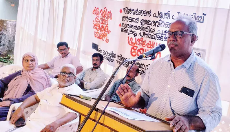 സിൽവർലൈൻ പദ്ധതി പിൻവലിക്കുന്നത് വരെ സമരം തുടരുമെന്ന് എസ്.രാജീവൻ സിൽവർലൈൻ പദ്ധതി പിൻവലിക്കുന്നത് വരെ സമരം തുടരുമെന്ന് എസ്.രാജീവൻ