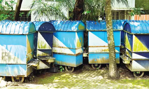 കെട്ടിക്കിടന്നത് ഒമ്പതുകൊല്ലം; പെട്ടിക്കടകൾ മേയർ ഭവനിറങ്ങിയേക്കും