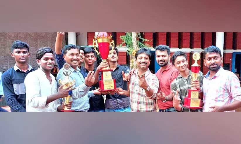 ജില്ല ശാസ്ത്രമേളക്ക് കൊടിയിറക്കം ജില്ല ശാസ്ത്രമേളക്ക് കൊടിയിറക്കം