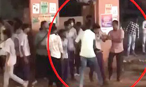 മലപ്പുറത്ത് വിദ്യാർഥിയെ മർദിച്ച പൊലീസുകാരന് സസ്‍പെൻഷൻ