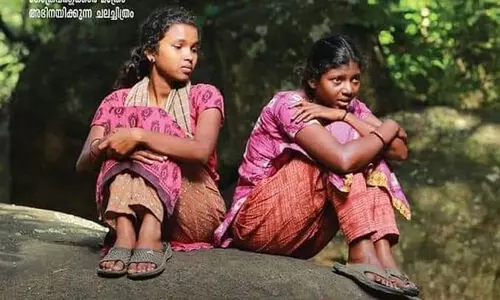 ധബാരി ക്യൂരുവി ഇന്ത്യൻ പനോരമയിൽ