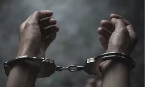 കുടുംബ കലഹം; ഭർത്താവ് ഭാര്യയെ കഴുത്ത് ഞെരിച്ച് കൊന്നു