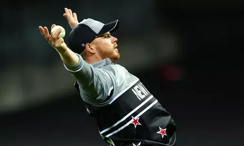 ജോന്‍ഡി റോഡ്‌സിനെ ഓർമിപ്പിച്ചു; ന്യൂസിലൻഡ് താരത്തിന്റെ കിടിലൻ ക്യാച്ച് കാണാം...