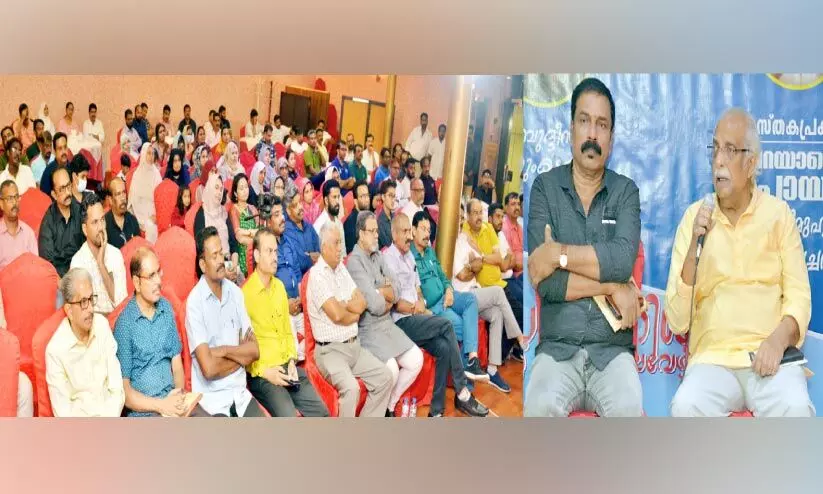 ഗൾഫ് പ്രവാസചരിത്രം പഠനവിധേയമാക്കണം - ശിഹാബുദ്ദീൻ പൊയ്ത്തുംകടവ് ഗൾഫ് പ്രവാസചരിത്രം പഠനവിധേയമാക്കണം - ശിഹാബുദ്ദീൻ പൊയ്ത്തുംകടവ്