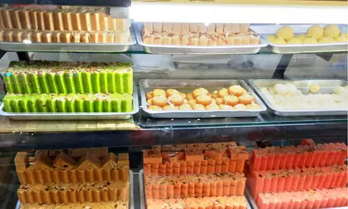 Oman Diwali Bakeries