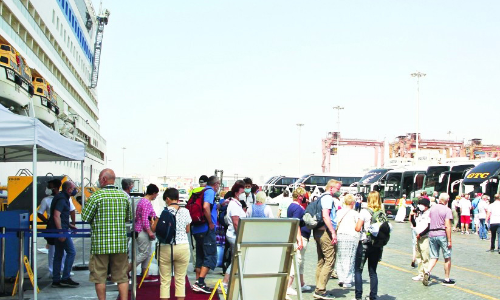 ക്രൂ​സ്​ സീ​സ​ൺ വ​രു​ന്നൂ; ടൂ​റി​സം മേ​ഖ​ല​ക്ക്​ കു​തി​പ്പേ​കും