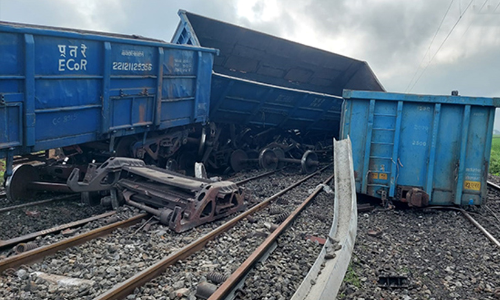 train derailed