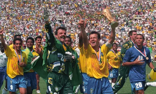 നാലാമതും കാനറിച്ചിറകടി