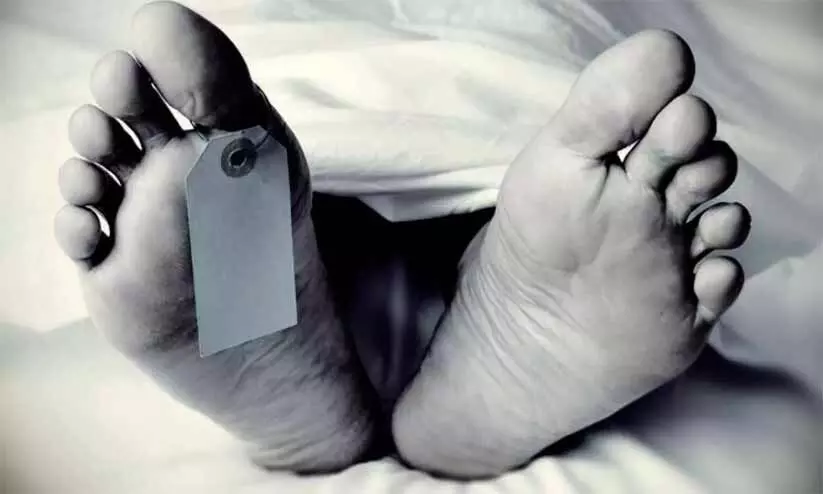 Student dies after falling from bus at Jnanabharati campus Student dies after falling from bus at Jnanabharati campus