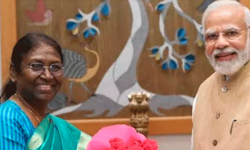 President, PM Modi lead Diwali greetings