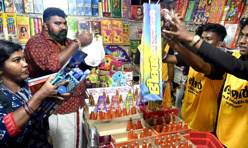 പ്രത്യാശയുടെ വെളിച്ചവുമായി ഇന്ന് ദീപാവലി