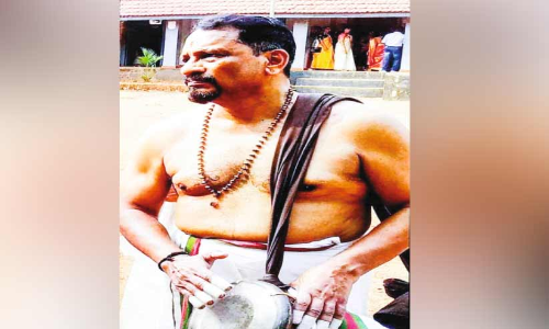 യു. ​ഭ​ര​ത​ന് ആ​യു​ർ​വേ​ദ ന​ഗ​ര​ത്തി​ന്‍റെ യാ​ത്രാ​മൊ​ഴി