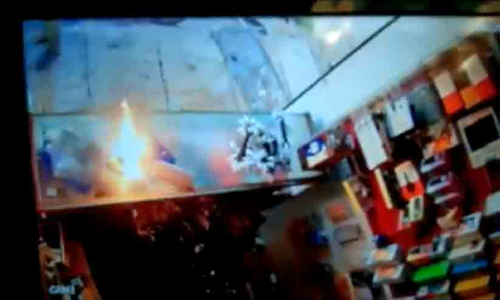 Shopkeeper, Customers Escape Unhurt As Mobile Phone Explodes During Repair in UPs Lalitpur
