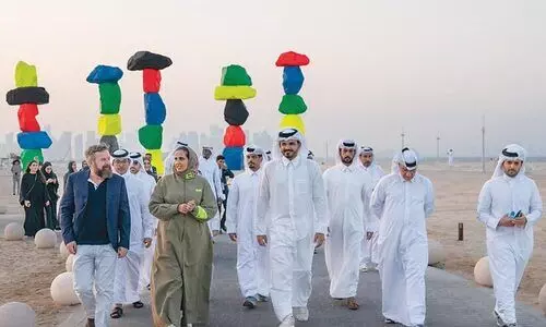 സന്ദർശകർക്ക് വർണക്കാഴ്ചയുമായി ദോഹ മൗണ്ടെയ്ൻസ്