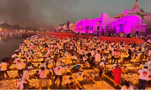 ഗിന്നസ് റെക്കോഡിലിടം നേടി അയോധ്യ: ദീപാവലി തലേന്ന് തെളിച്ചത് 15 ലക്ഷം മൺചിരാതുകൾ