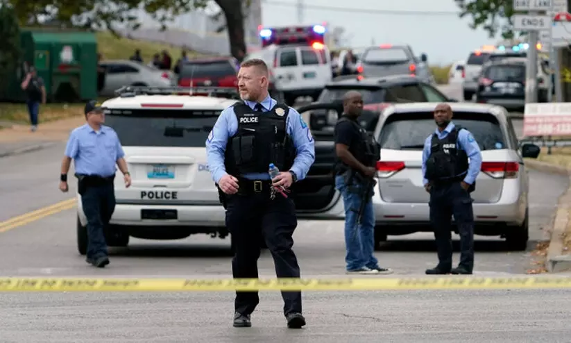 യു.എസ് സ്കൂളിൽ വീണ്ടും വെടിവെപ്പ്: രണ്ട് മരണം, പ്രതിയെ വെടിവെച്ച് കൊന്നു യു.എസ് സ്കൂളിൽ വീണ്ടും വെടിവെപ്പ്: രണ്ട് മരണം, പ്രതിയെ വെടിവെച്ച് കൊന്നു