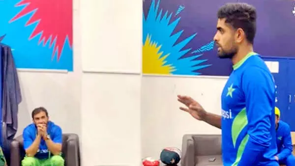 തോൽക്കുന്നതും ജയിക്കുന്നതും ഒറ്റക്കല്ല, ടീമായാണ് -ബാബർ