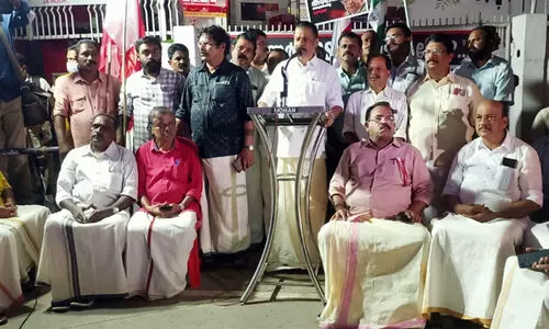 ഗവർണർക്കെതിരെ തലസ്ഥാനത്ത് വൻ ബഹുജന റാലി