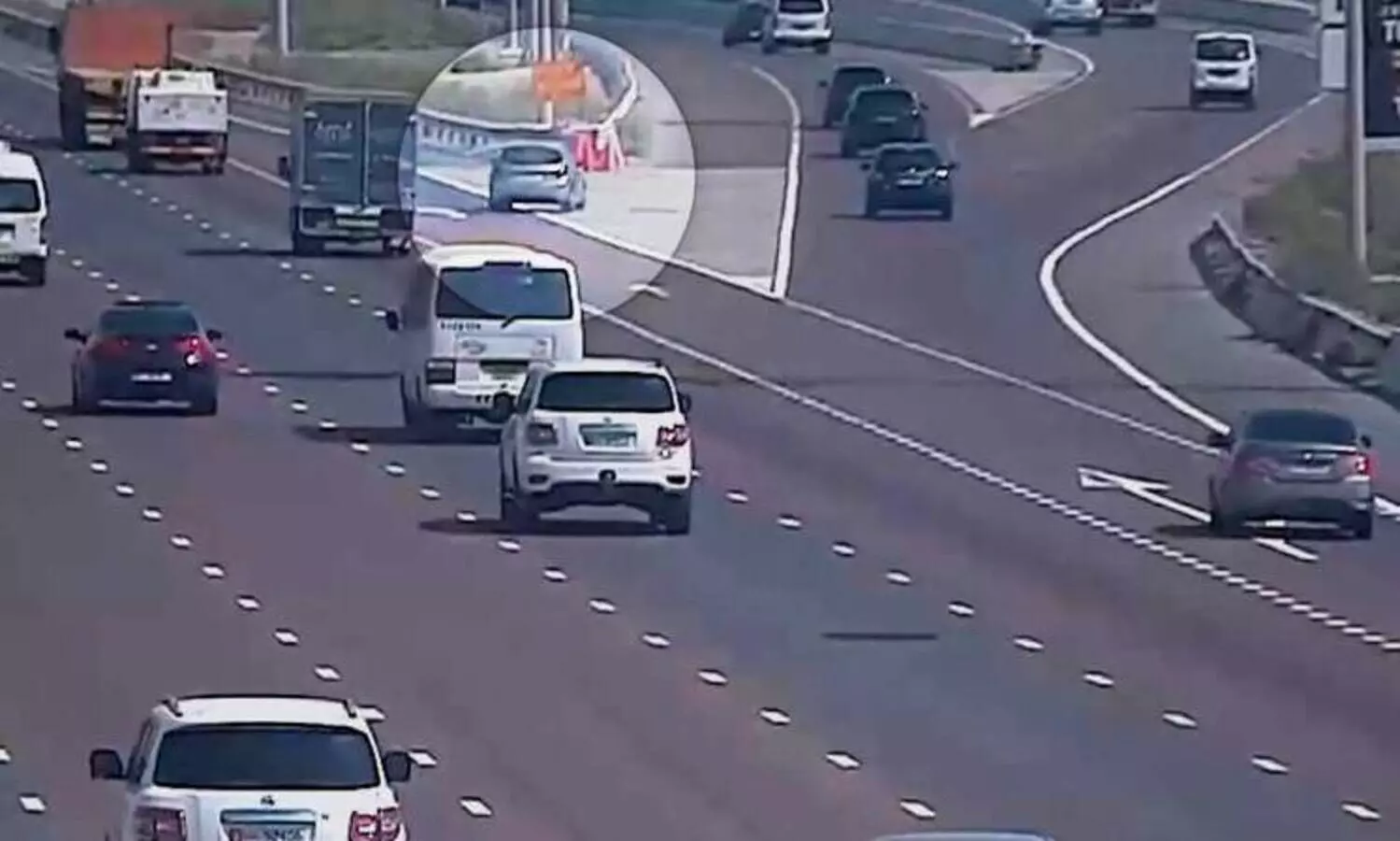 ഗതാഗത പിഴയിൽ 35 ശതമാനം ഇളവ്​ പ്രഖ്യാപിച്ച്​ അബൂദബി