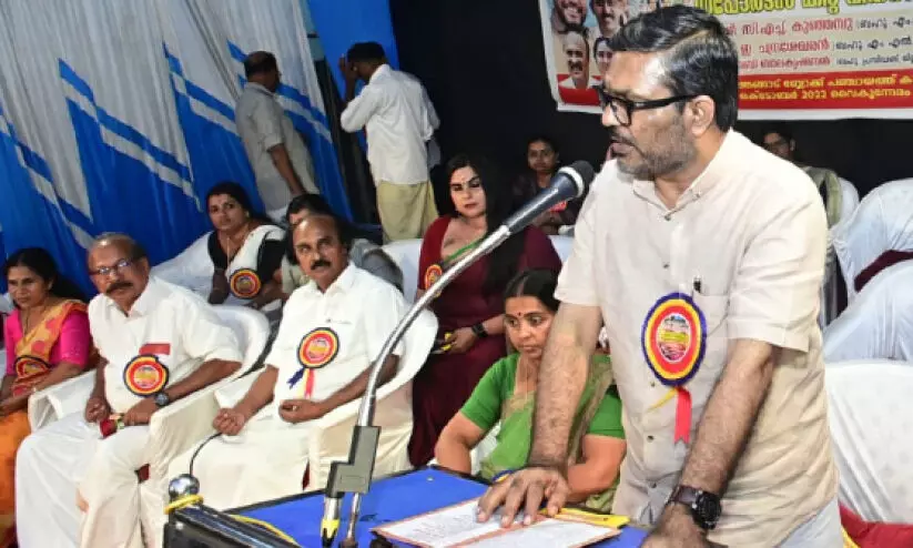 ട്രാൻസ് ജെൻഡേഴ്സ് കലാ ട്രൂപ് മാതൃക പദ്ധതി- മന്ത്രി