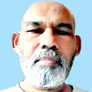 ഓ​ട്ടോ മ​റി​ഞ്ഞ് ഡ്രൈ​വ​ർ മ​രി​ച്ചു