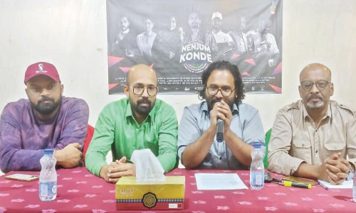 ലോകകപ്പ് ആവേശത്തെ നെഞ്ചേറ്റാൻ ‘നെഞ്ചം കൊണ്ടേ’