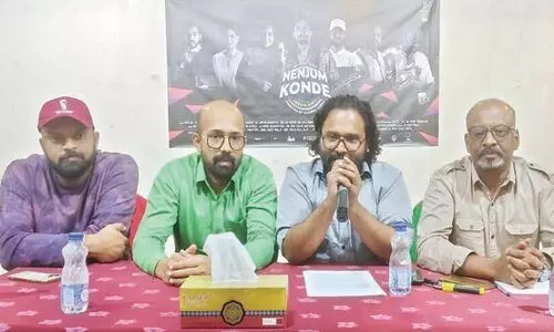 ലോകകപ്പ് ആവേശത്തെ നെഞ്ചേറ്റാൻ ‘നെഞ്ചം കൊണ്ടേ’