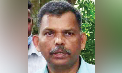 കൈക്കൂലി വാങ്ങുന്നതിനിടെ സ്പെഷൽ വില്ലേജ് ഓഫിസർ പിടിയിൽ