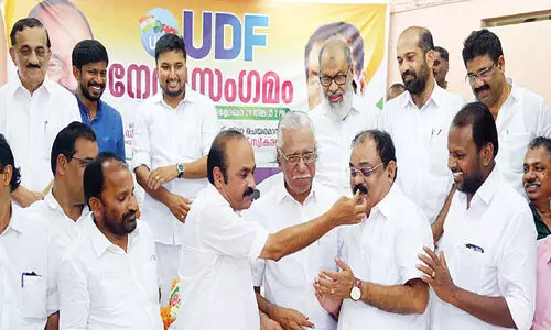 പോരടങ്ങാതെ കോൺഗ്രസ്; പങ്കെടുക്കാതെ ഒരു വിഭാഗം