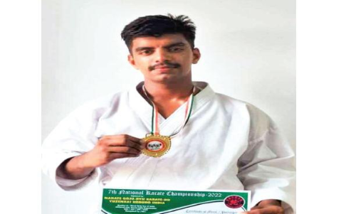 രാ​ജ്യാ​ന്ത​ര ക​രാ​ട്ടേ ടൂ​ർ​ണ​മെൻറ്: അ​ട്ട​പ്പാ​ടി  ഗ​വ. കോ​ള​ജ് വി​ദ്യാ​ർ​ഥി​ക്ക് ഇ​ര​ട്ട സ്വ​ർ​ണം