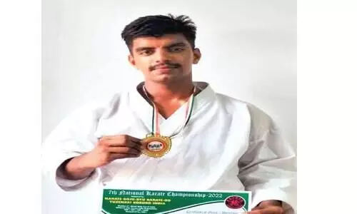 രാ​ജ്യാ​ന്ത​ര ക​രാ​ട്ടേ ടൂ​ർ​ണ​മെൻറ്: അ​ട്ട​പ്പാ​ടി  ഗ​വ. കോ​ള​ജ് വി​ദ്യാ​ർ​ഥി​ക്ക് ഇ​ര​ട്ട സ്വ​ർ​ണം