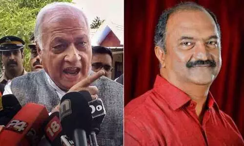 Arif muhammad khan, kn balagopal