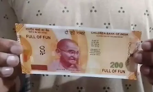 യു.പിയിൽ എടിഎമ്മിൽ നിന്നും കിട്ടിയത് 200 രൂപയുടെ കള്ളനോട്ടുകൾ; പൊലീസ് കേസ്