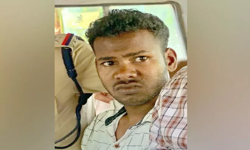 ഡി.വൈ.എഫ്.ഐ നേതാവിന്റെ വീടിനുനേരെ കല്ലേറ്: മണിക്കൂറിനകം പ്രതി പിടിയിൽ